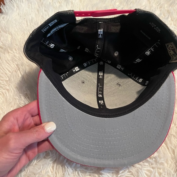 San Antonio Spurs Hat - Picture 3 of 4